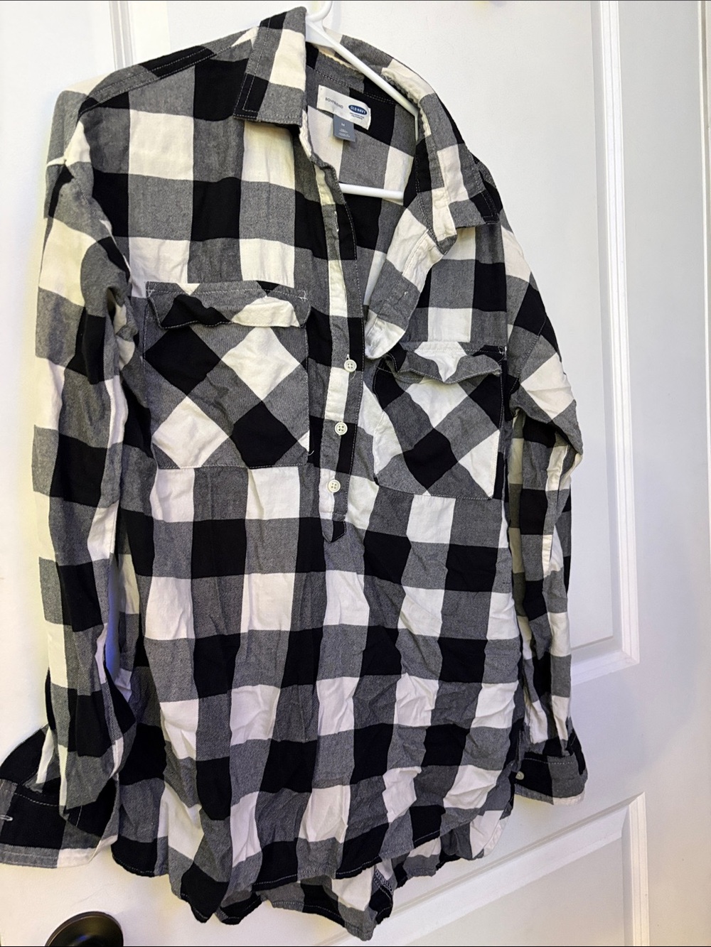 Old Navy Women’s Boyfriend Black & White Check Shirt